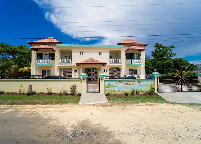 Guest house Beautiful Bedroom With Private Bath In A Near